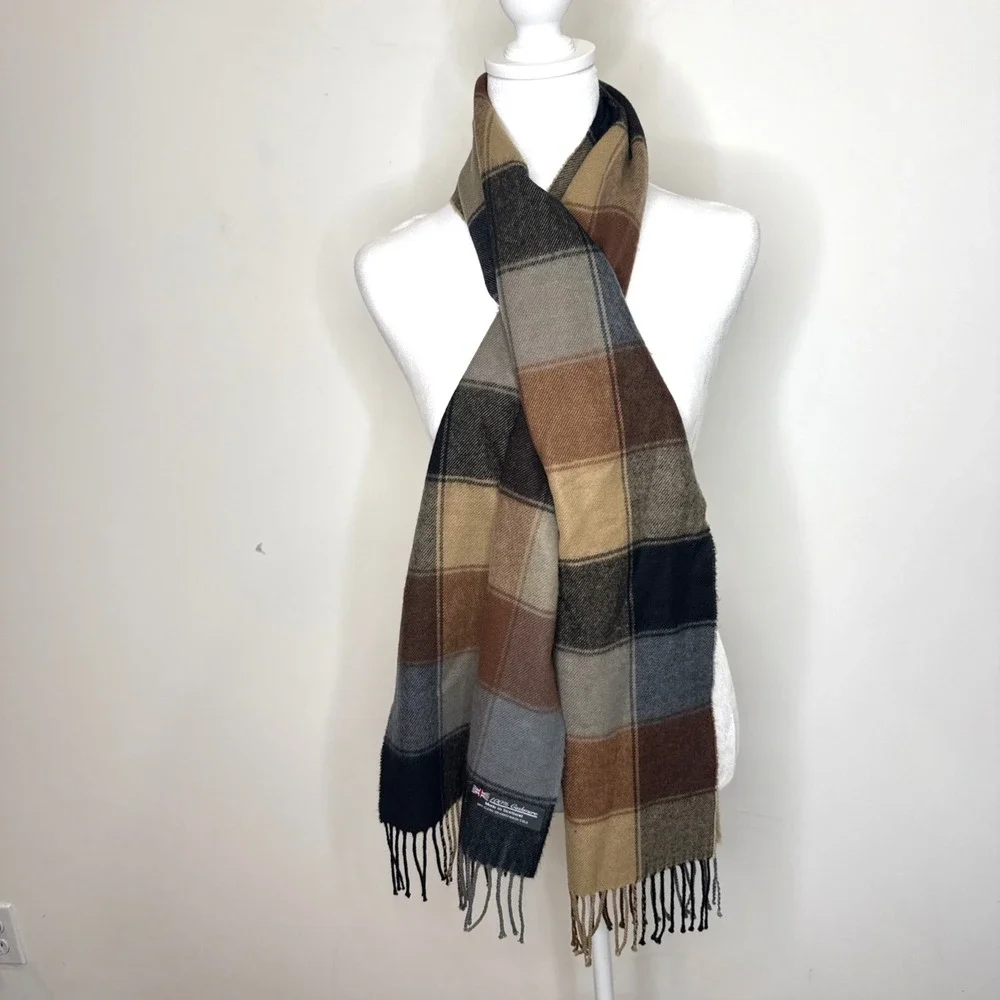 100% Cashmere Plaid Scarf Fringe Made Scotland Quiet Luxury Old Money Neutral